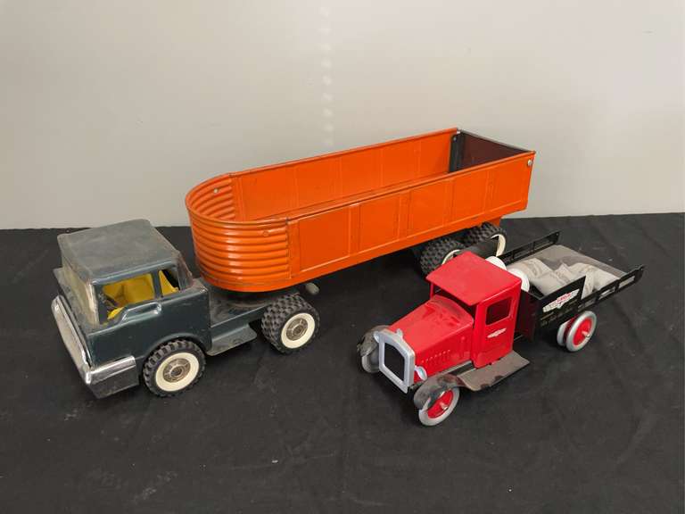 (2) Structo Semi + Ace Hardware Truck image