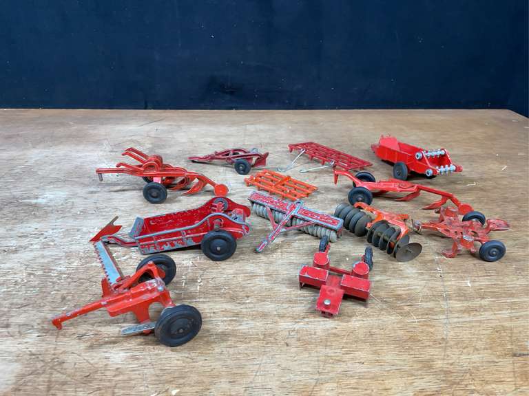 (12) Implements image