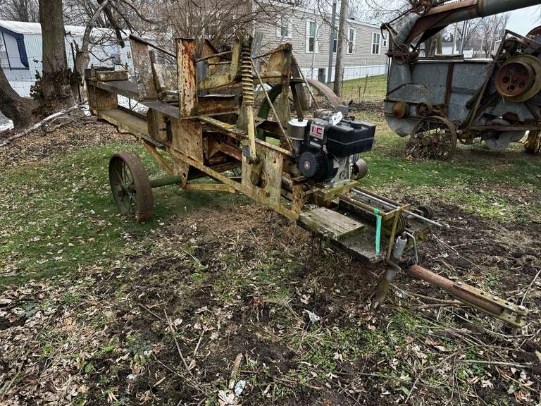 J.I. Case Bale Press image