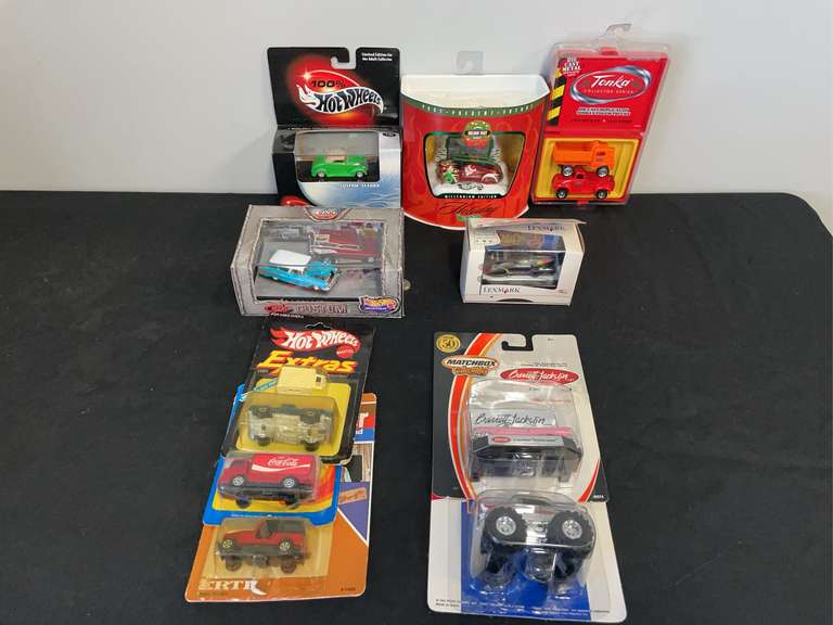 (10) Cars + Trucks image