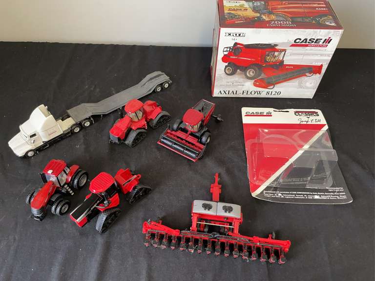 (7) 1/64 Case-IH + IH image