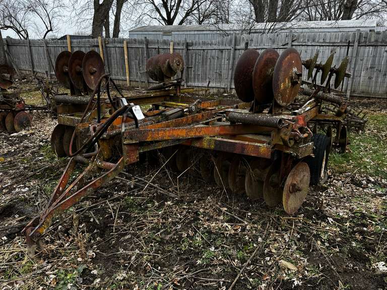 13' International Harvester Wing Disk w/ Remlinger Harrow image