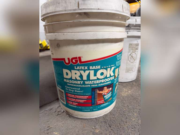 New 5-Gallon Cement Sealant image