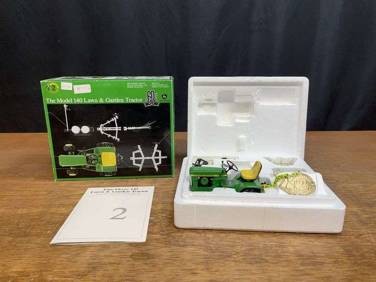 1/16 John Deere 140 L&G Set Precision NIB Ertl image