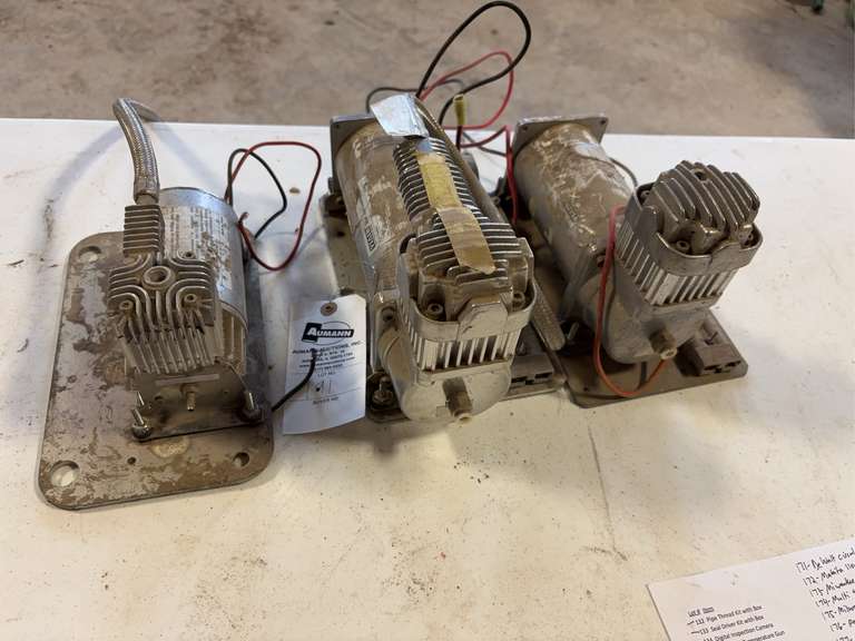 3 vacuum pumps for planters. image