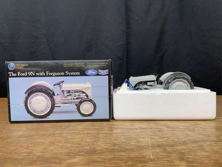 1/16 Ford 9N Precision NIB Ertl image