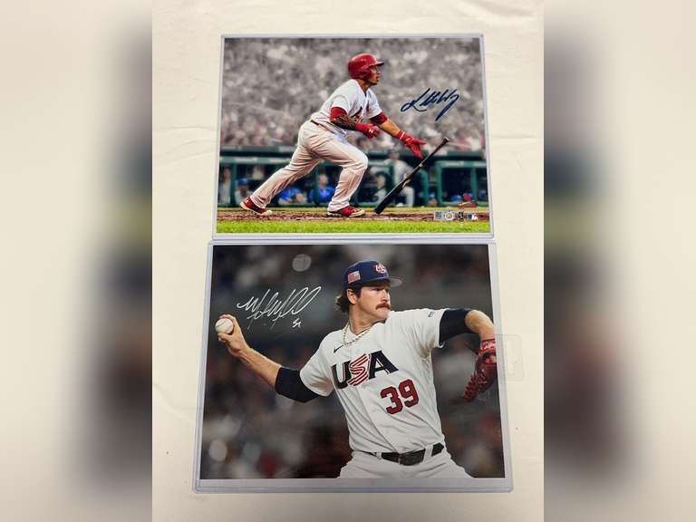 (2) Miles Mikolas & Kolten Wong St. Louis Cardinals AUTOGRAPHED Photos image
