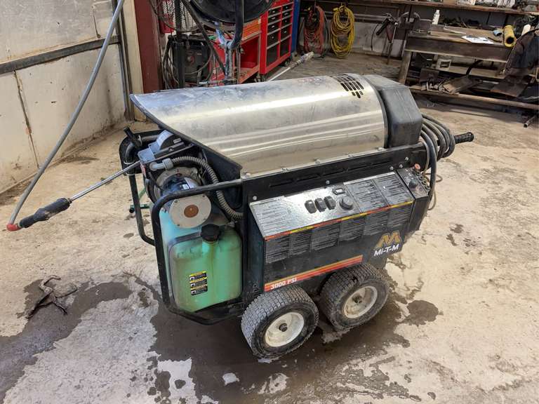 2021 Mi T M Hot Water Pressure Washer. Heat function is not working. Pressure is great. image