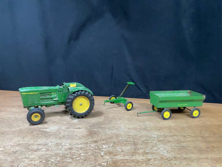 (3) 1/16 John Deere 5020, Mower, Wagon Ertl image