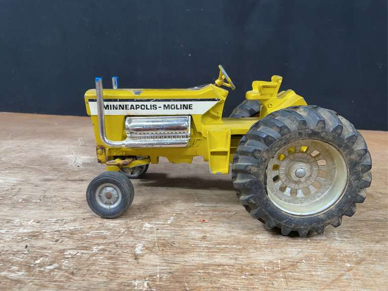 1/16 MM Mighty Minnie Puller Ertl image