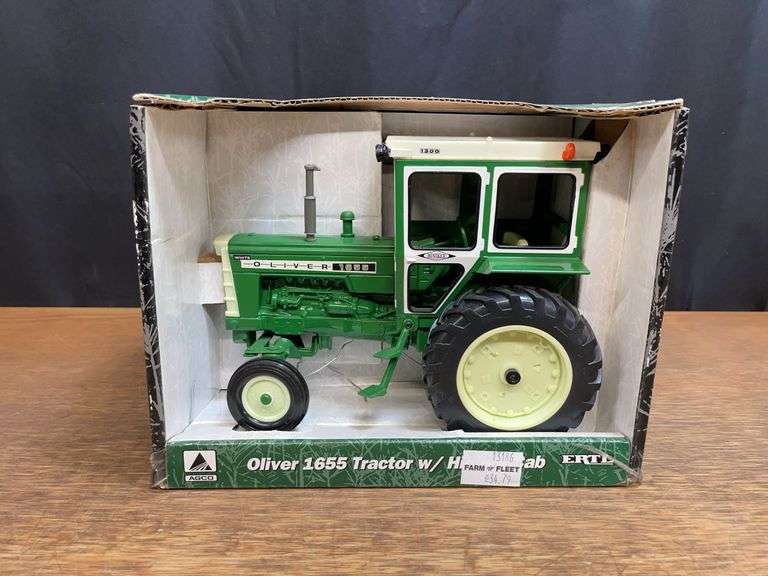1/16 Oliver 1655 NIB Ertl image