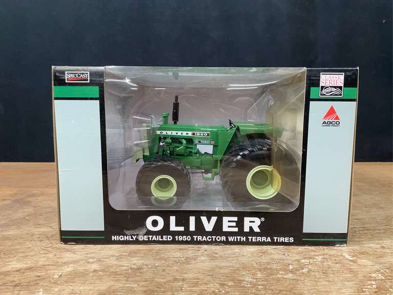 1/16 Oliver 1950 El Toro 2013 TTT NIB SC image