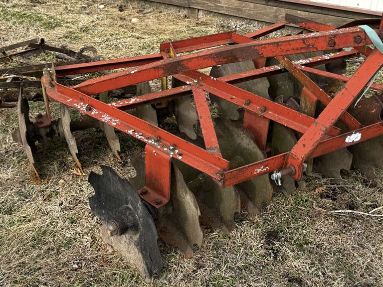 68" Notch Blade Disk w/ 1-section Drag Harrow image