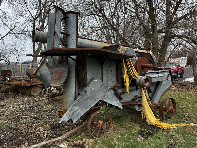 International Harvester Company Husker and Shredder On Steel image