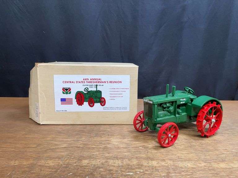 1/16 Oliver Hart-Parr 28-44 1993 Central States Thresherman's Reunion NIB SM image