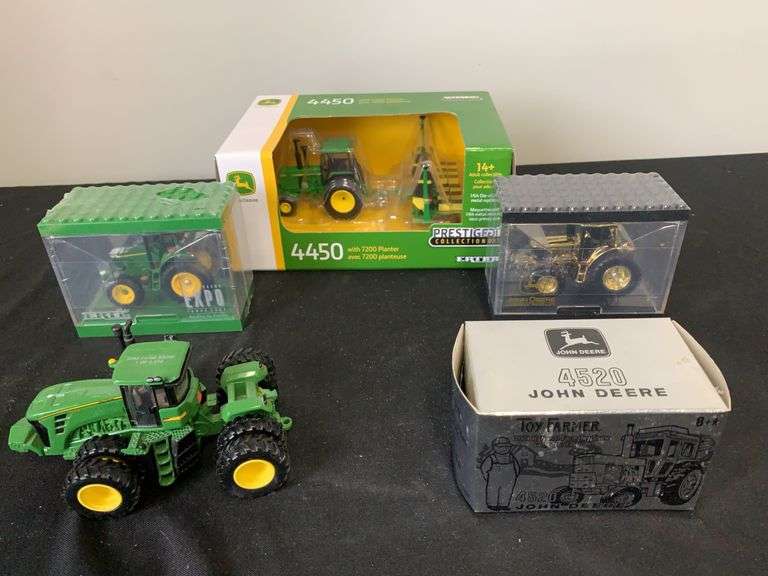 (5) 1/64 John Deere Tractors Ertl image