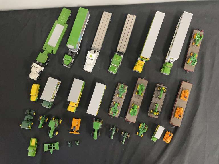 (28) John Deere image