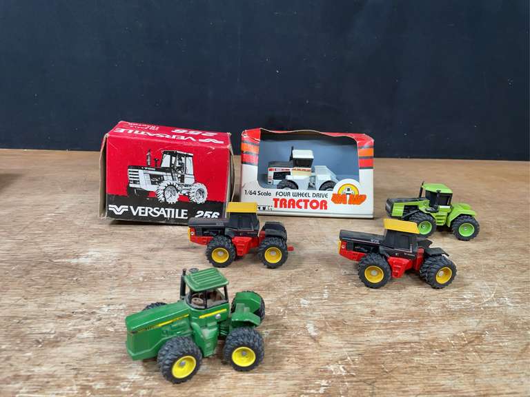 (6) 1/32 + 1/64 Tractors image