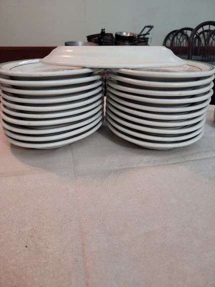 (21) 12" x 8"... Tuxton Plates image