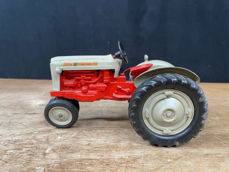 1/12 Ford 961 Hubley image