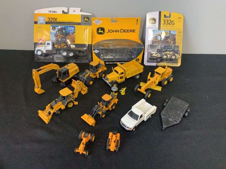 (15) John Deere Industrial image