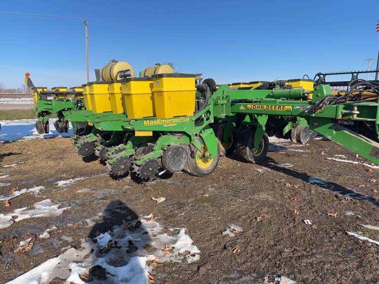 JD 1780 24-20 Planter w/Liquid image