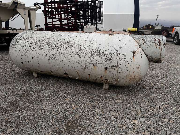 (2) 500 Gal LP Tanks image