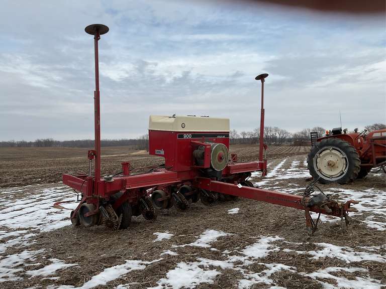 Case IH Cyclo-Air 6 Row Planter image