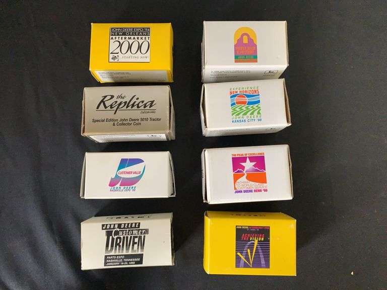 (8) 1/64 John Deere Tractors NIB Ertl image