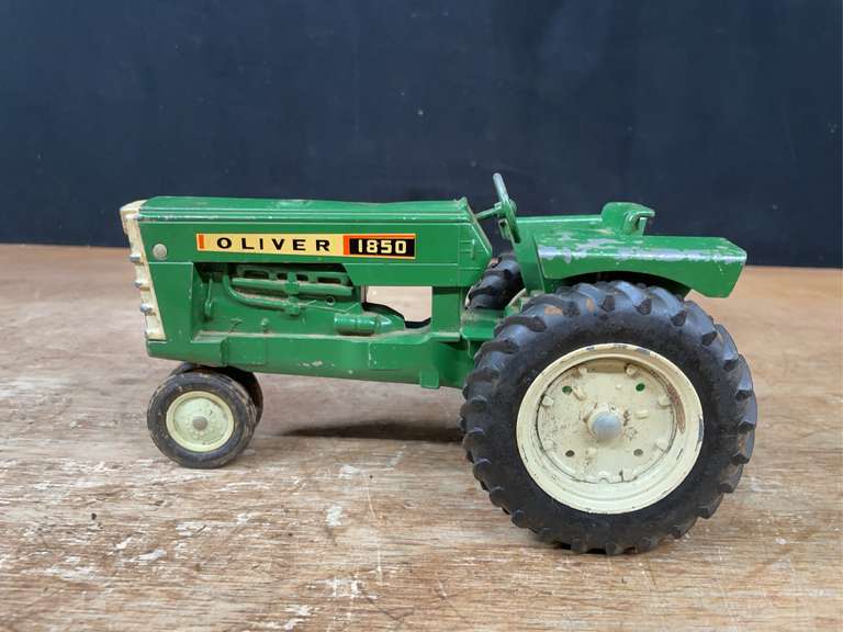 1/16 Oliver 1850 Ertl image