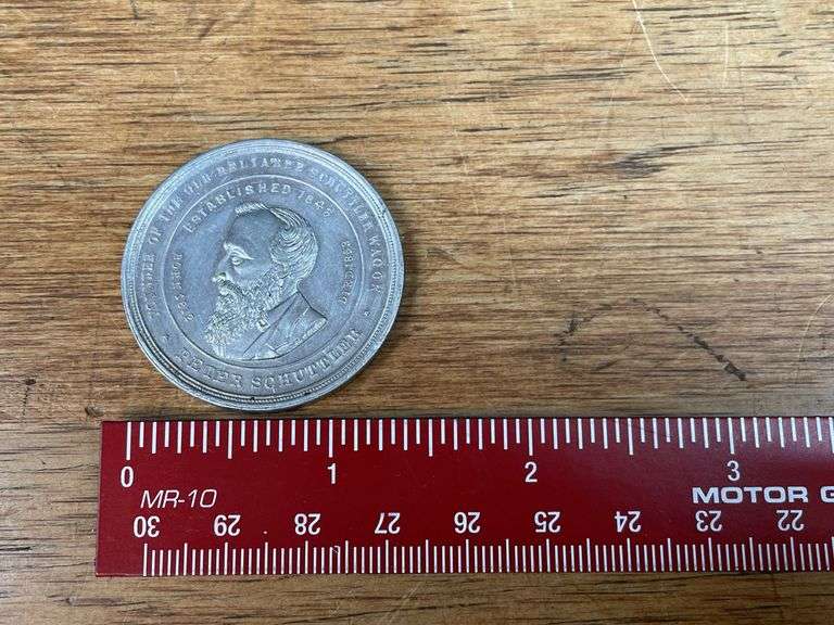 1893 Schuttler Wagon Columbian Exposition Medallion