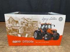 1/32 AGCO DT205B Legacy Edition NIB UH