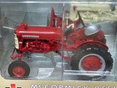 1/16 Farmall Cubs Firestone NIB SC