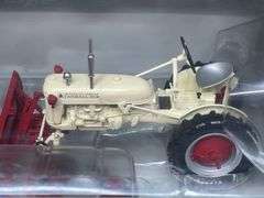 1/16 Farmall Cubs Firestone NIB SC