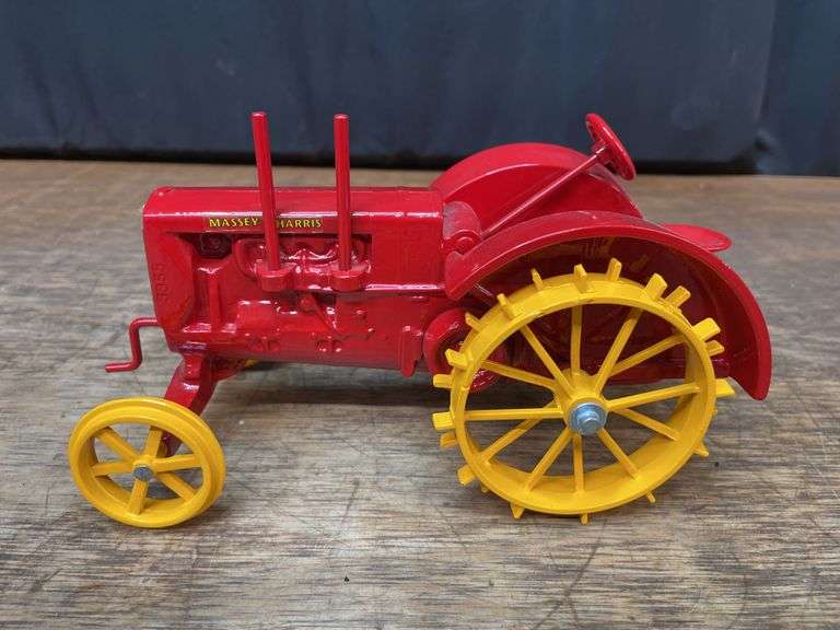 1/16 Massey-Harris 25 SM