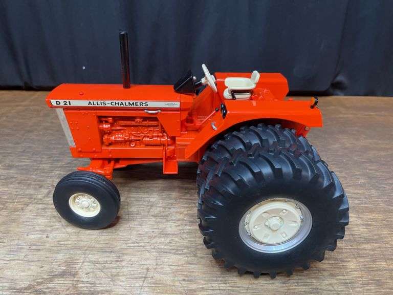 1/16 AC D21 Ertl