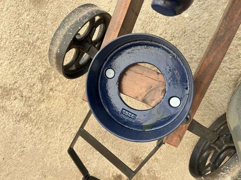 1 3/4 HP Stickney gas engine