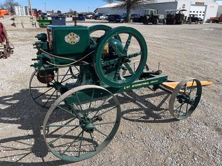 6 HP International Kerosene Engine