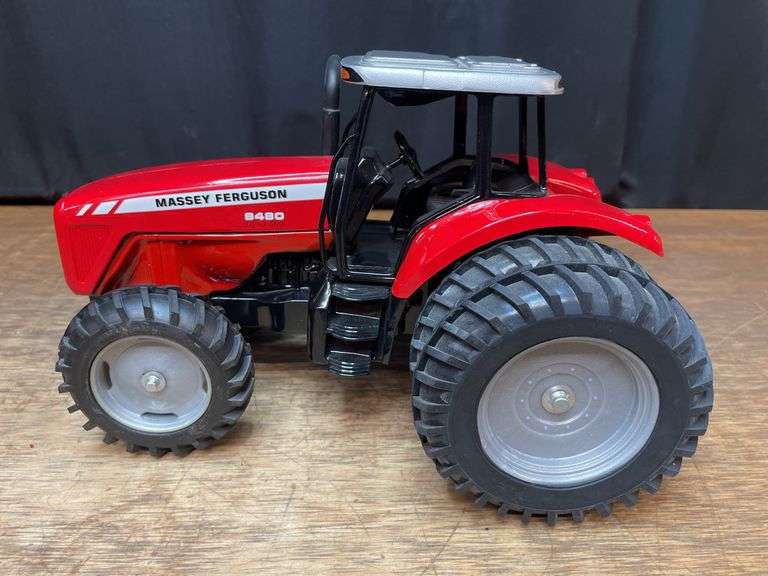 1/16 Massey Ferguson 8480 SM