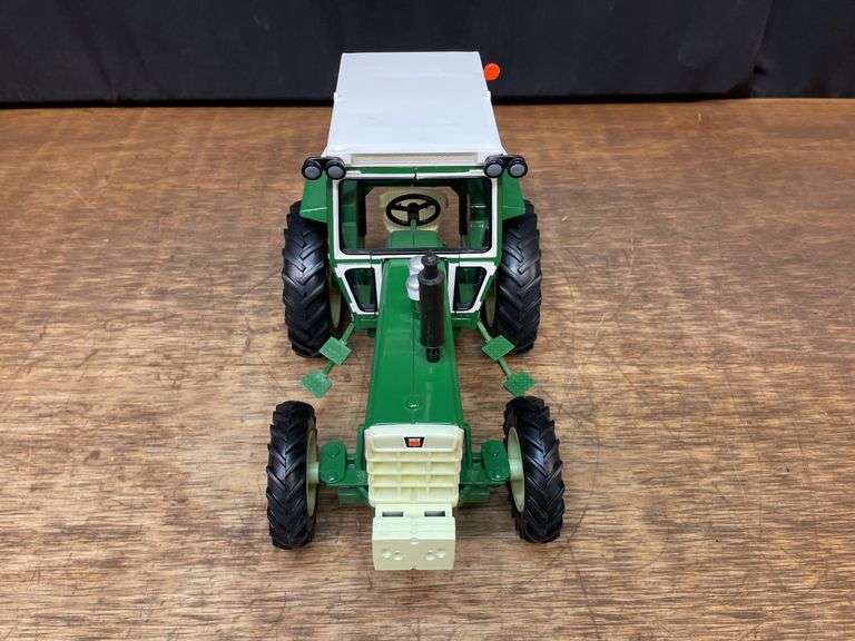 1/16 Oliver 1950-T Ertl