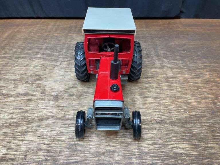 1/16 Massey Ferguson 1105 Ertl