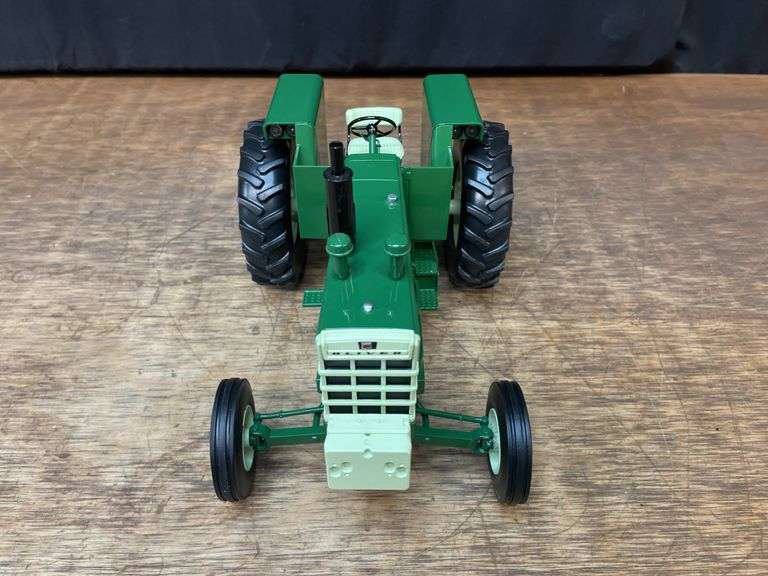 1/16 Oliver 1900 Checkerboard SC