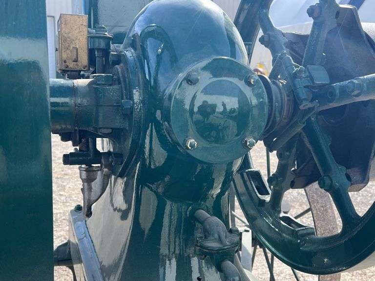 6 HP International Kerosene Engine