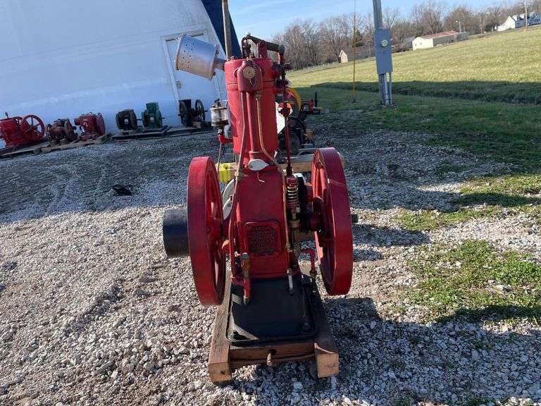 2 HP Famous Vertical Engine