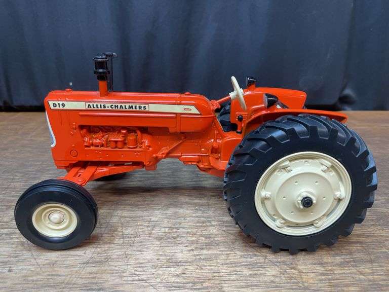 1/16 AC D19 Ertl