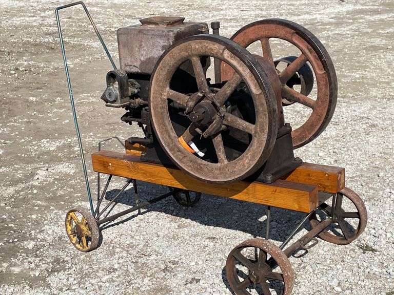 3 HP Moline Plow Co. Engine