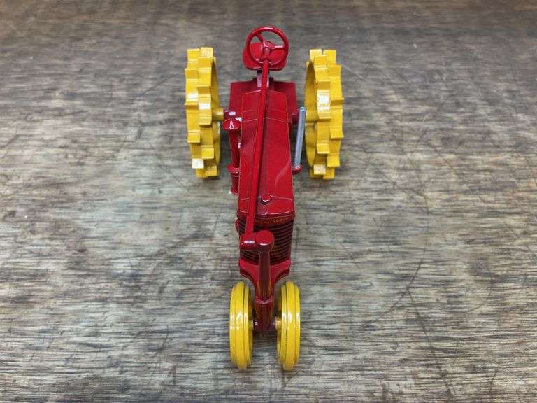 1/16 Massey-Harris Challenger Collector SC