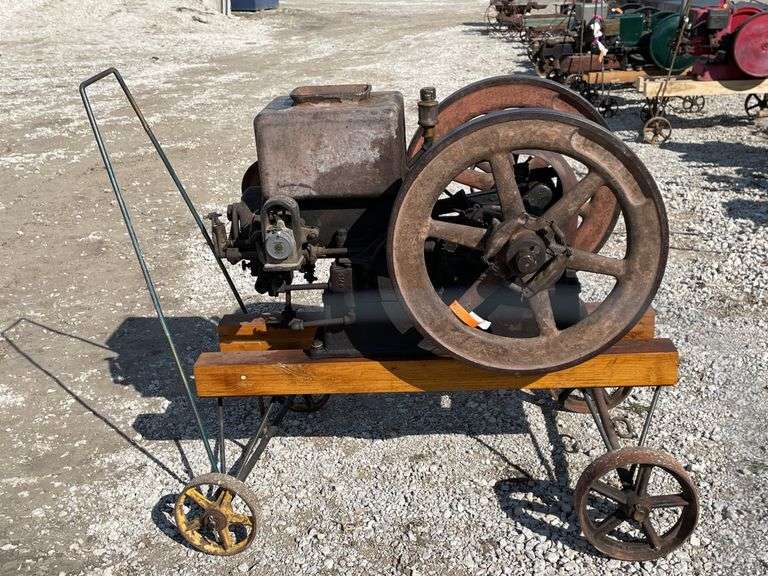 3 HP Moline Plow Co. Engine