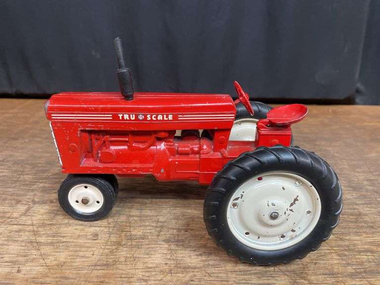 1/16 Tru-Scale 560 Carter