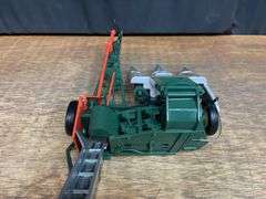 1/16 New Idea Corn Picker SC